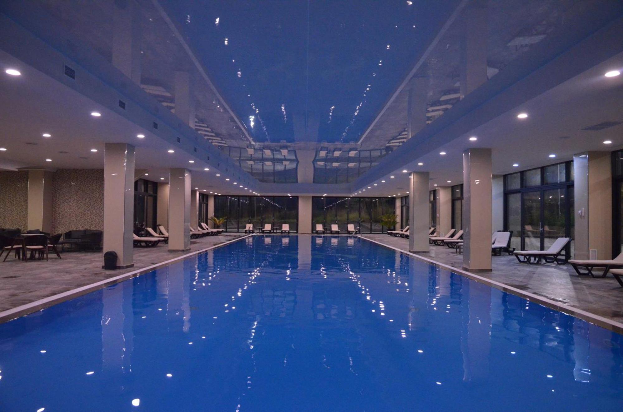 Hotel Eighty Eight Deluxe &
