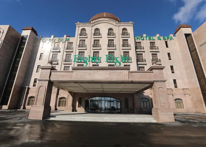 Eighty Eight Deluxe Hotel & Spa