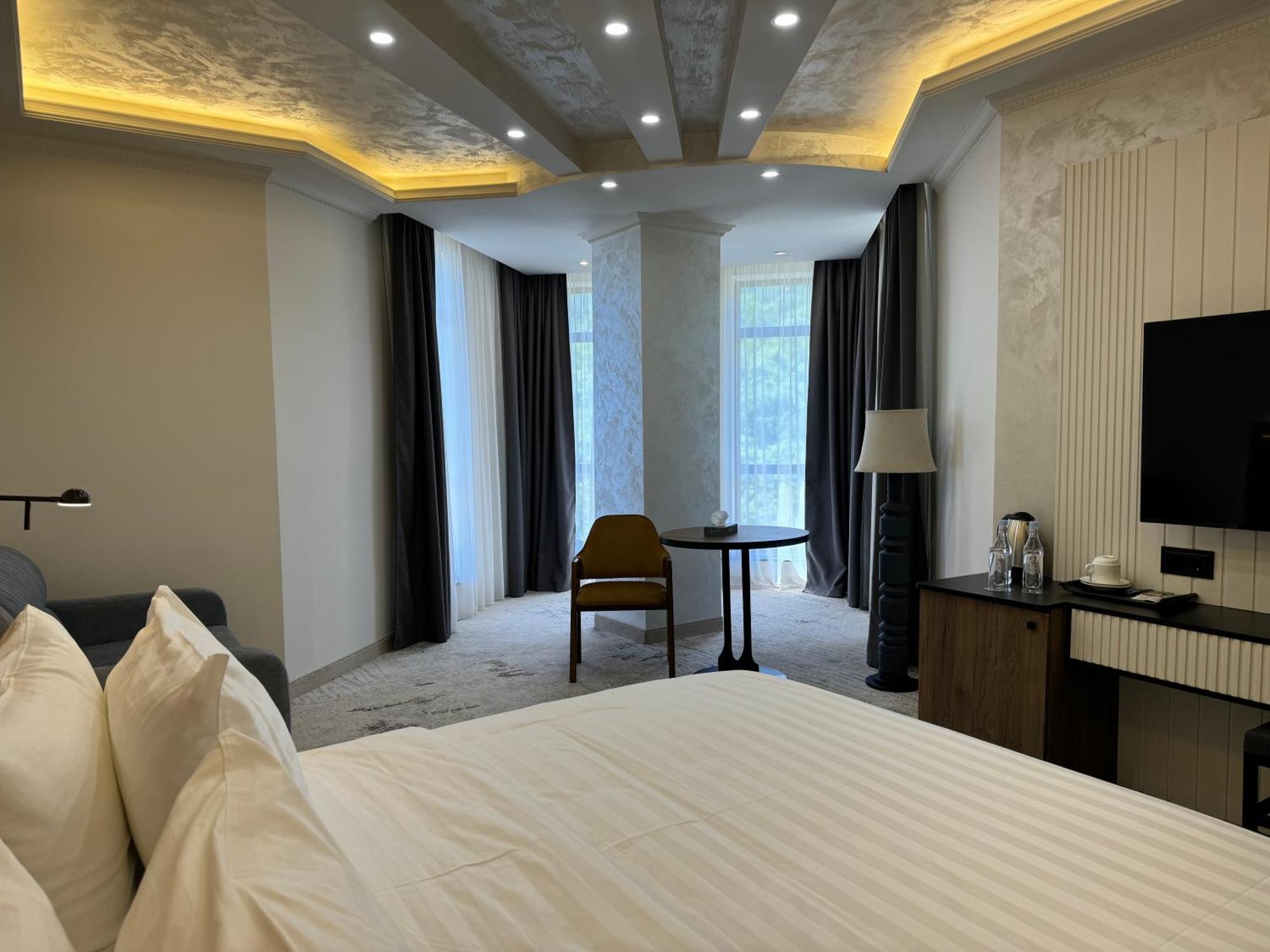 Hotel Eighty Eight Deluxe &